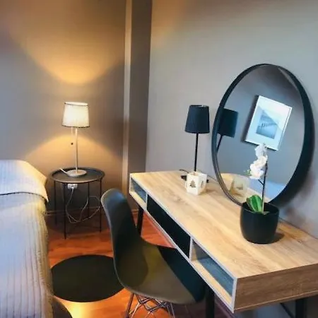 Poland Luxury Penthouse Sleeps 9 *